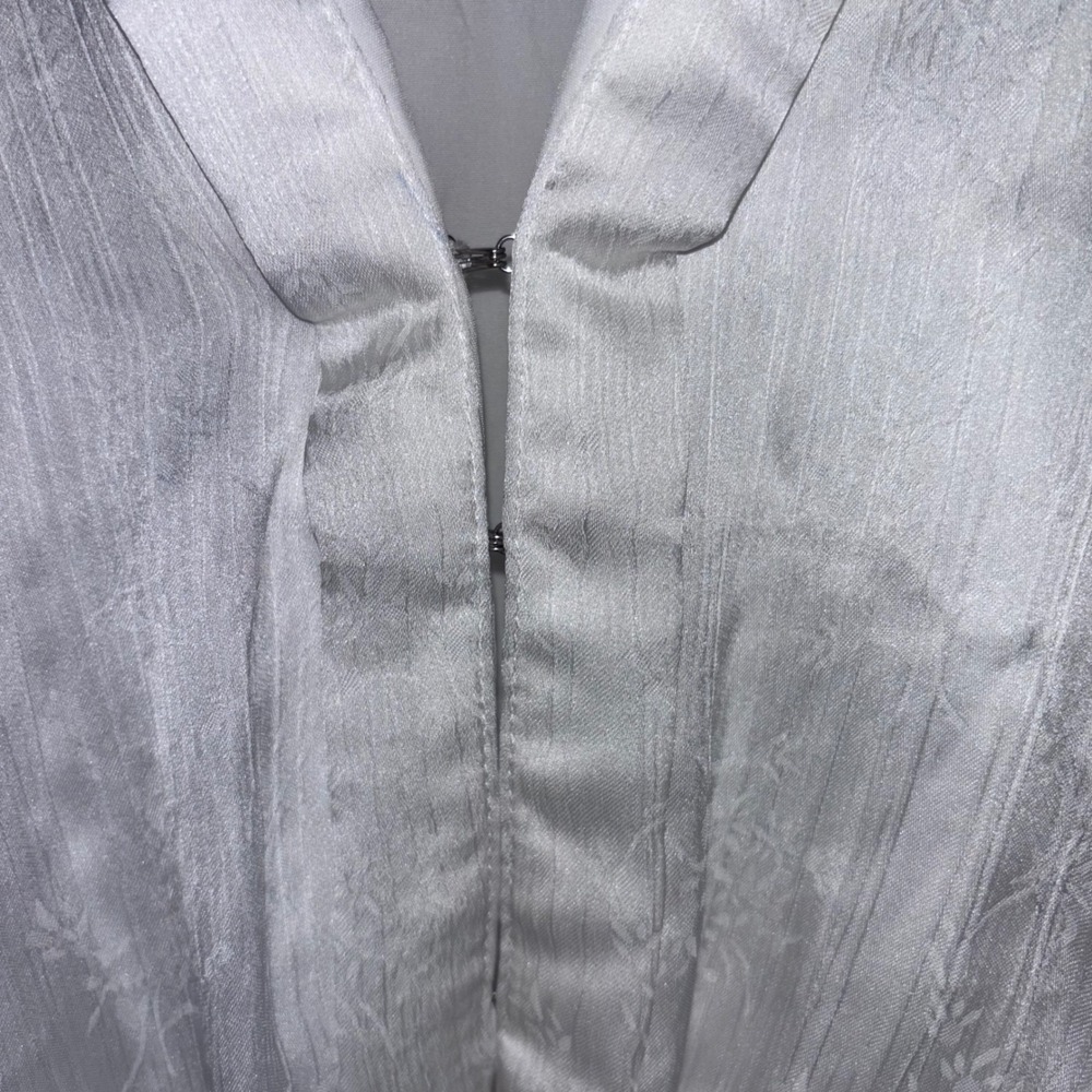 NEW LuLus Size Small Irresistibly  Floral White Satin Jacquard Tie Front Romper - Picture 12 of 12